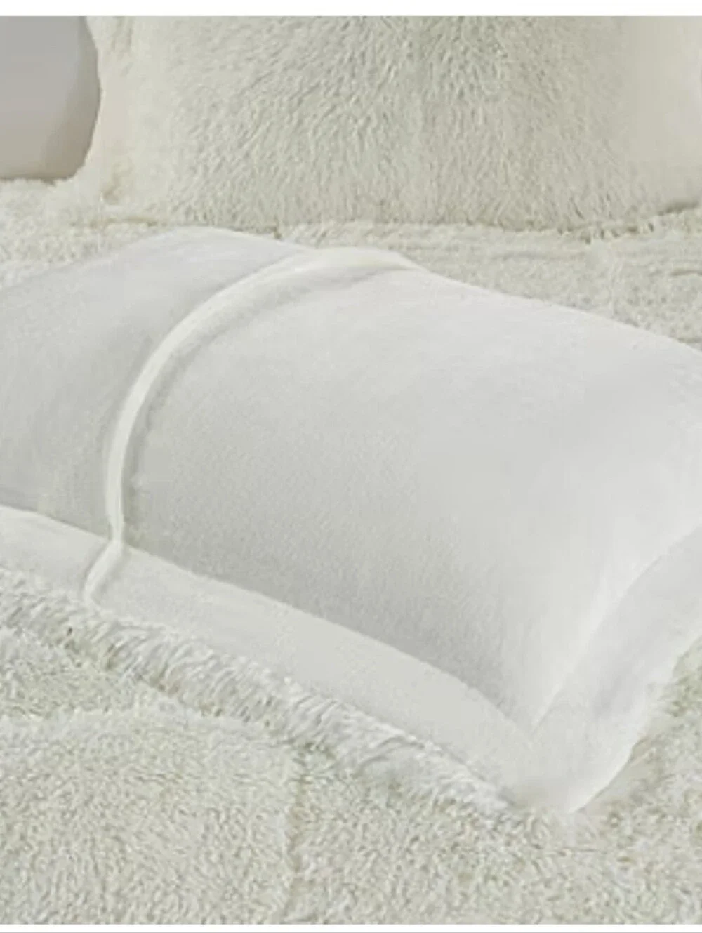 Intelligent Design Leena Shaggy Faux Fur Comforter Mini Set Ivory